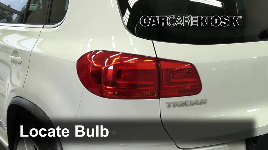 2014 Volkswagen Tiguan R-Line 2.0L 4 Cyl. Turbo Lights